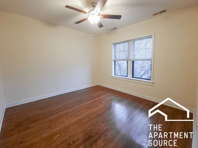 Building Photo - 1829 W Leland Ave