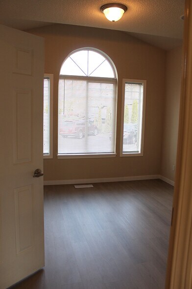 Building Photo - 5119 NE 90th St