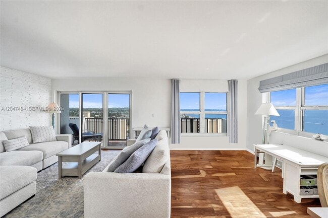 Building Photo - 1201 S Ocean Dr
