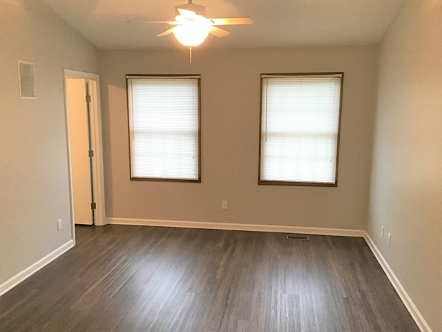 Building Photo - 2039 Bluestream Ct