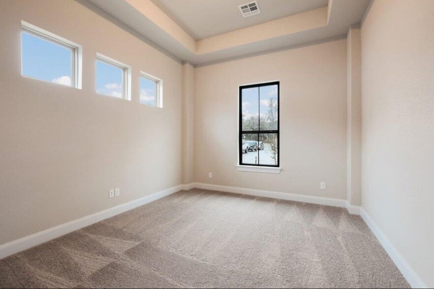 Study Room - 11330 Cottage Grove