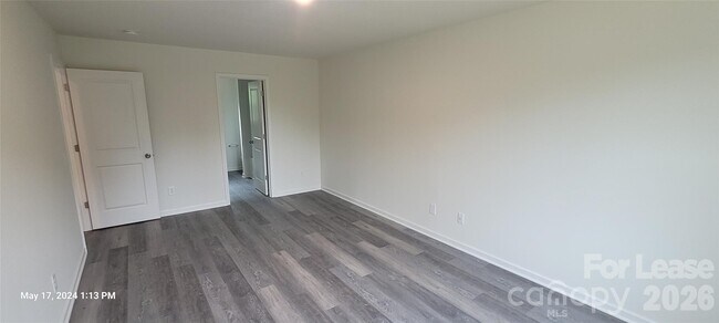 Building Photo - 133 Slate Dr