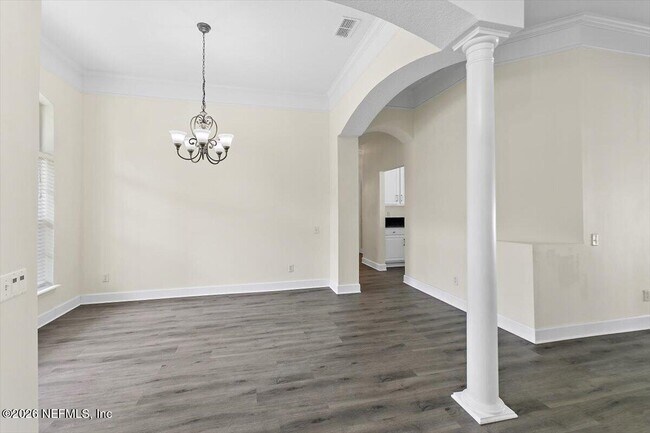 Building Photo - 8884 Hampton Landing Dr E