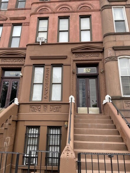 Primary Photo - 556 W 165th St