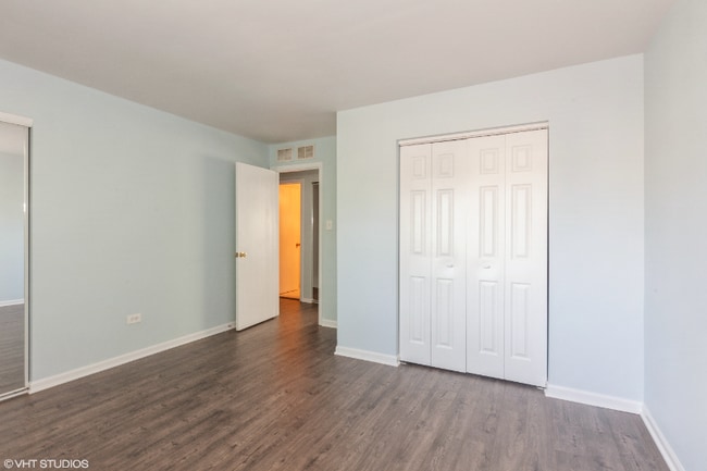 Building Photo - 444 Degas Cir