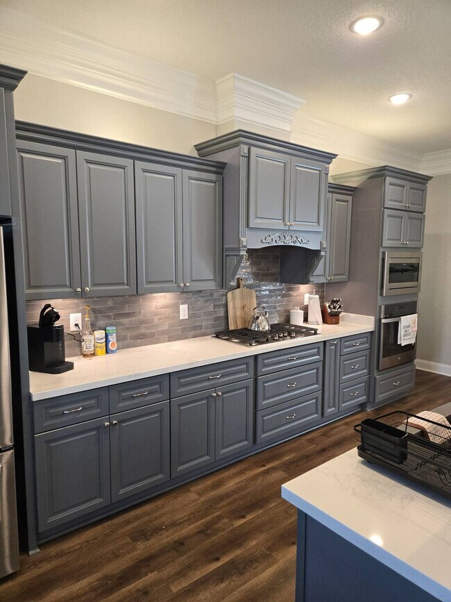 Building Photo - 13812 E El Bonito Dr