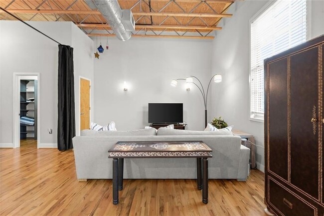 Building Photo - 1756 Liberty Ln