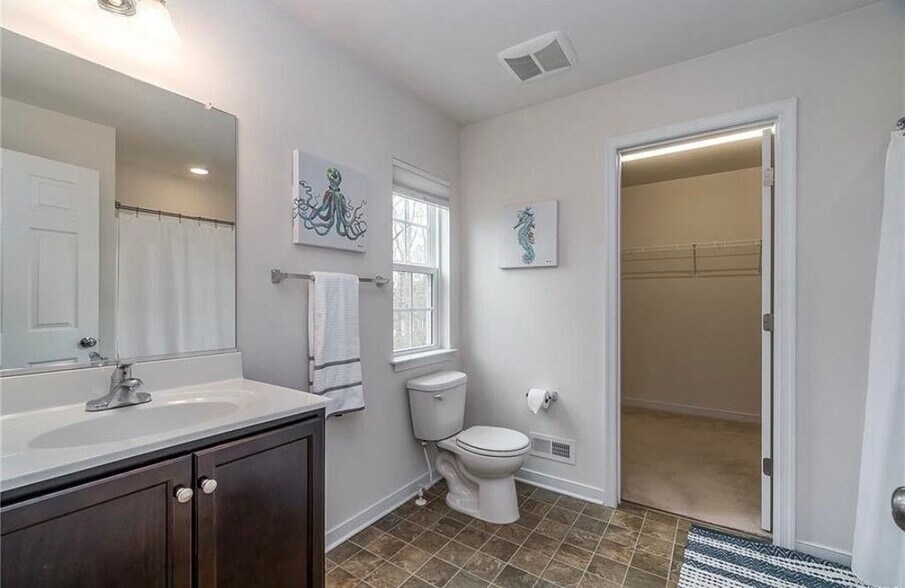 Building Photo - 4007 Island Park Ct