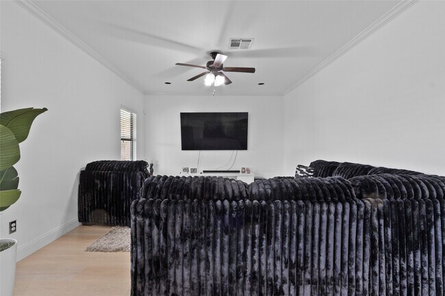 Building Photo - 13206 Blass Ct