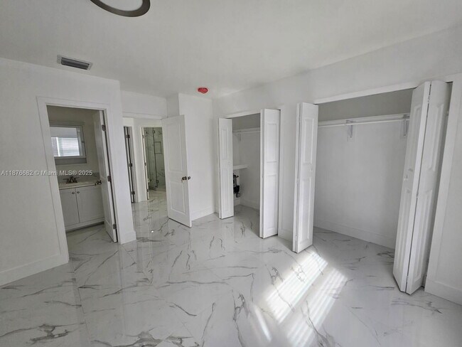 Building Photo - 3430 NW 52nd Ave