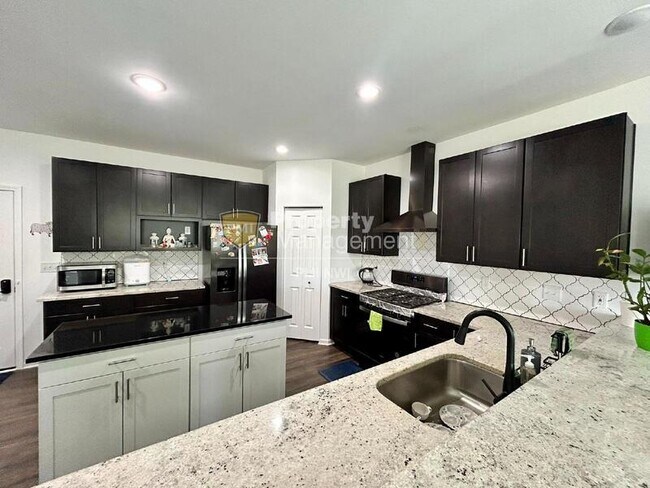 Building Photo - 5625 Burr Rdg Cir