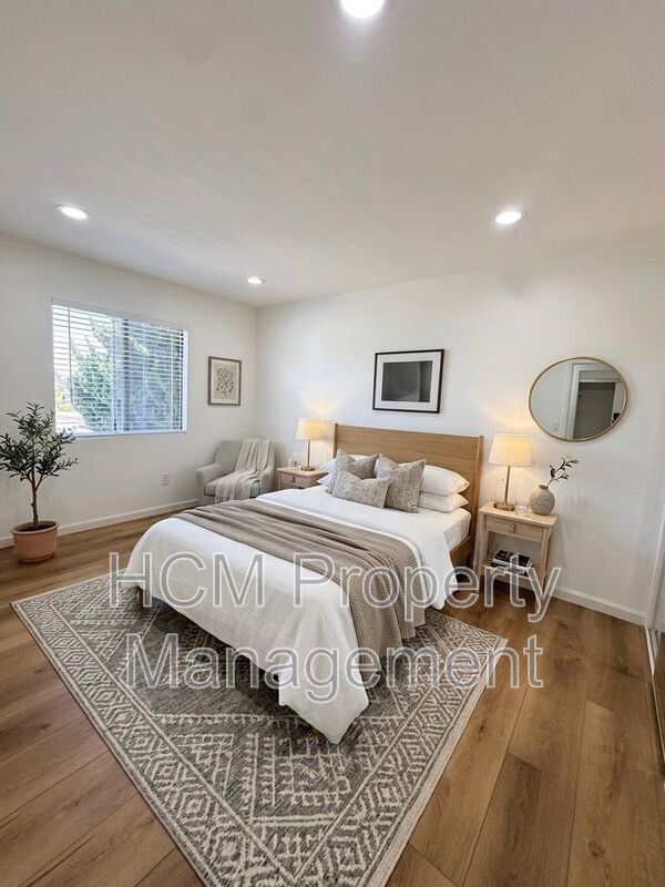 Building Photo - 23709 Maidstone Pl