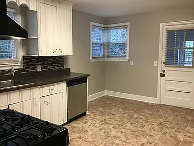 Building Photo - 1436 Decree Ave