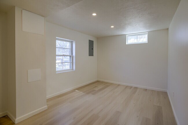 Building Photo - 4623 N 55th St