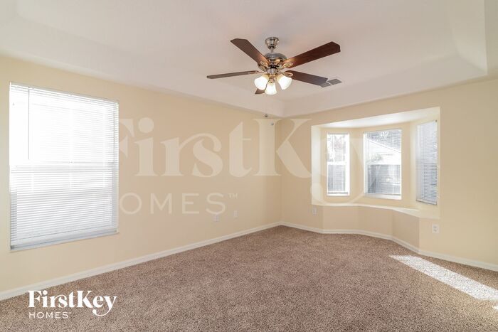 Building Photo - 6173 Skylarkcrest Dr