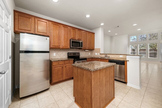 Building Photo - 1742 Pepper Hill Ln