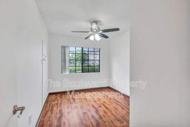 Building Photo - 91-1020 Kaiau Ave