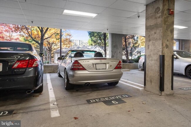 Primary Photo - 3851 Aristotle Ct