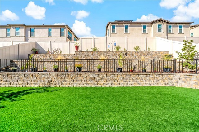 Building Photo - 32230 Penstemon Wy