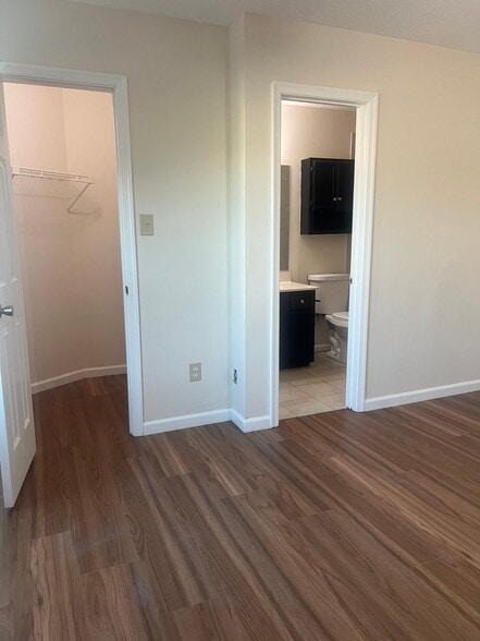 Building Photo - 705 Wagons Way