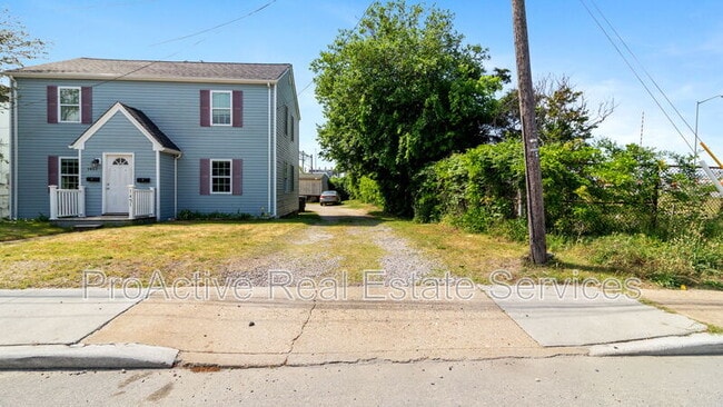 Building Photo - 1451 W Ocean View Ave