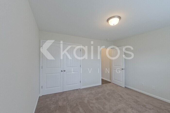 Building Photo - 108 St Phillip Wy