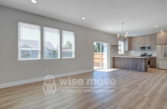 Building Photo - Garrison Square 3 bedroom- Brand New!