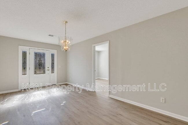 Building Photo - 129 Finn Cir