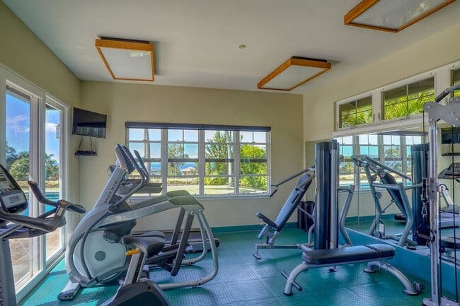 Building Photo - Beautifully Fully Furnished 2 Bed, 2 Bath ...