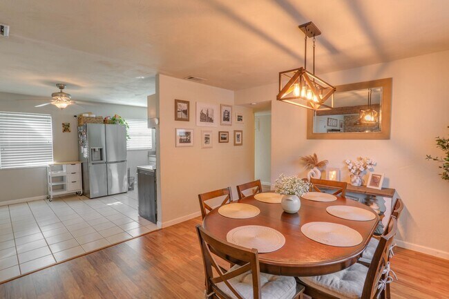 Building Photo - 3442 Lila Dr