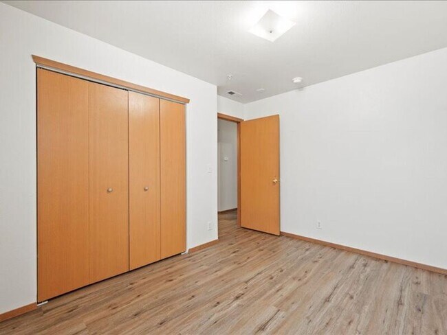 Building Photo - 6305 Chapel Hill Blvd