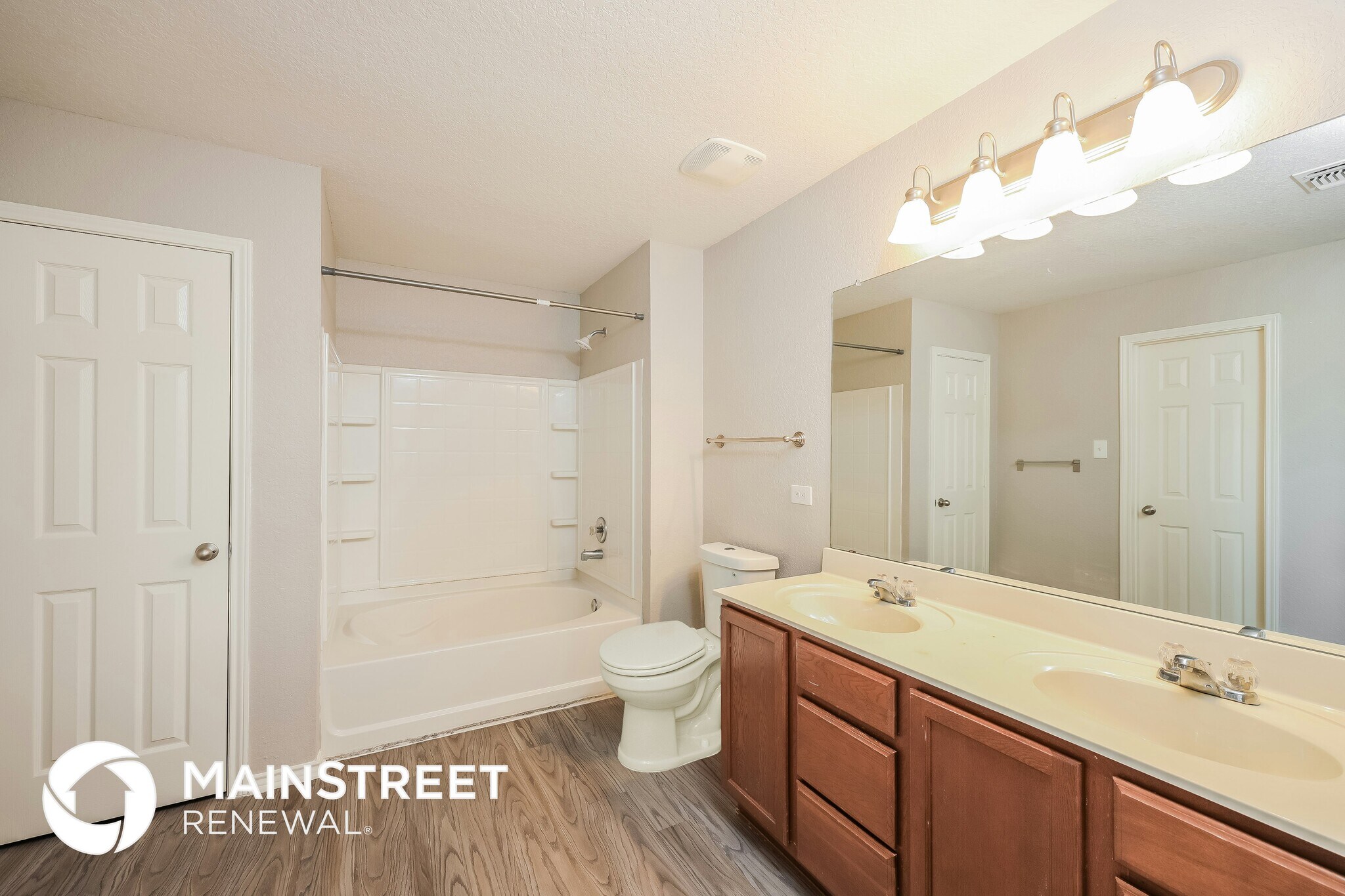 Building Photo - 9750 Hawk Elm