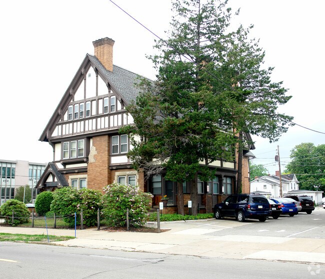 Building Photo - Mayfield Apartments