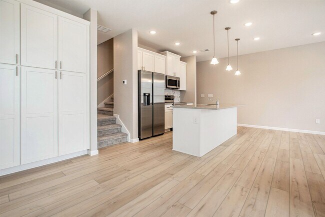 Building Photo - Beautiful 2 Bed 2 1/2 Townhome in Virginia Village