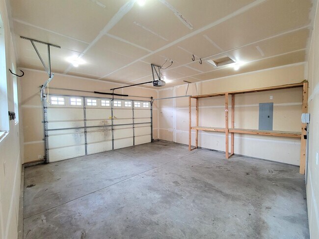 Building Photo - 1624 Gale Ct