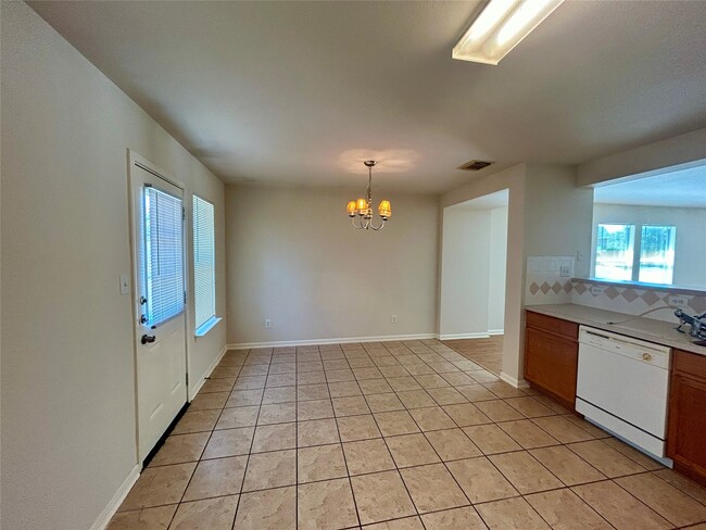 Building Photo - 6706 Wild Pecan Trail