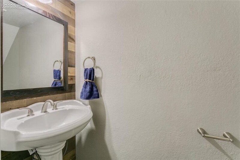 Building Photo - 1834 Lanka Ln