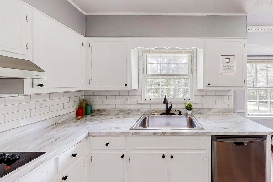 Building Photo - 5338 Oshea Ln