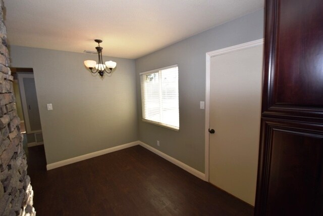Building Photo - 1141 Avon Way