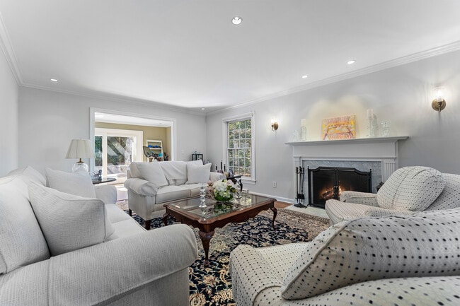 Building Photo - 78 Meadow Rd