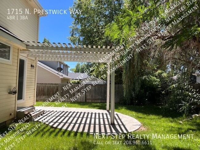 Building Photo - 1715 N Prestwick Way