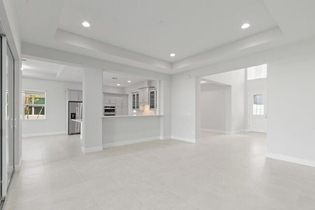 Building Photo - 5579 Liberty Ln