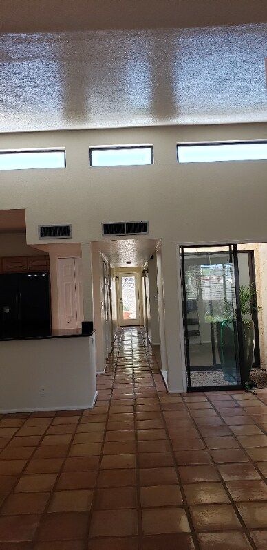 Building Photo - 7946 E Sabino Sunrise Cir