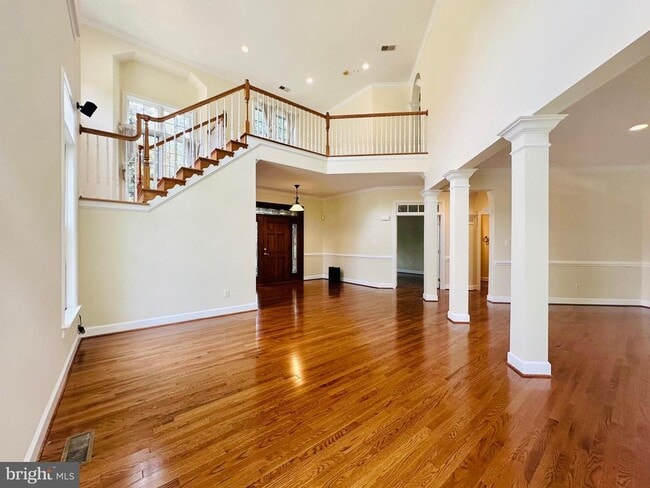 Building Photo - 1460 Carrington Ridge Ln