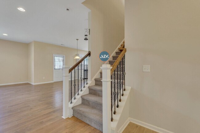 Building Photo - Beautiful Home in Seagrass Station