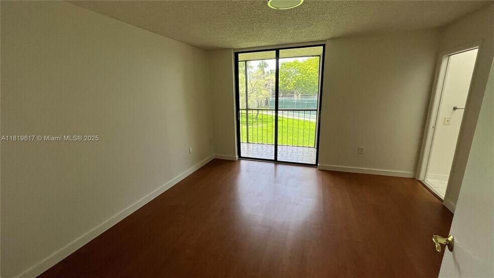 Building Photo - 9630 SW 138th Ave