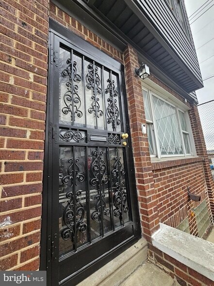 Building Photo - 3270 N Marston St