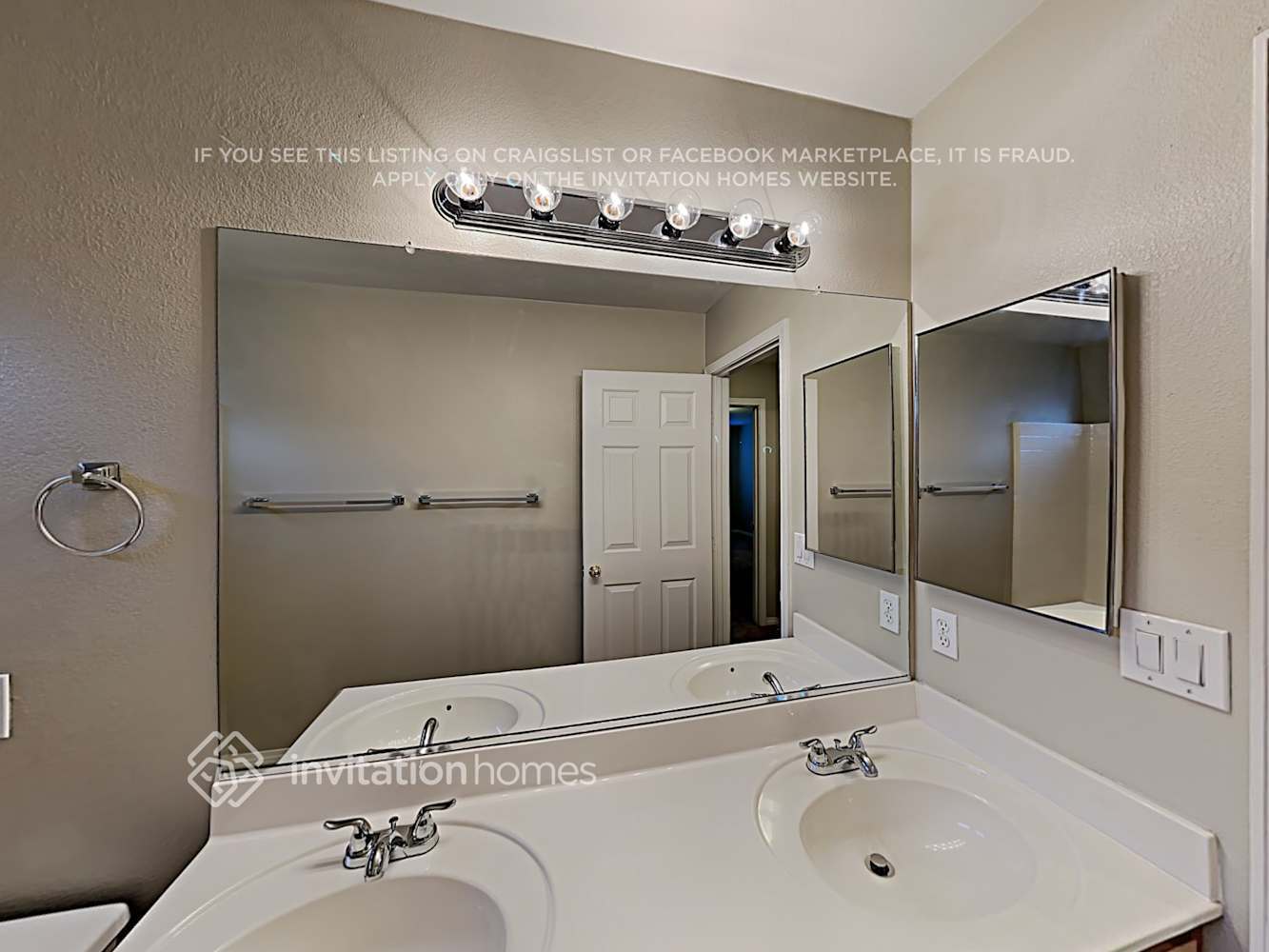 Building Photo - 8928 Little Horse Ave