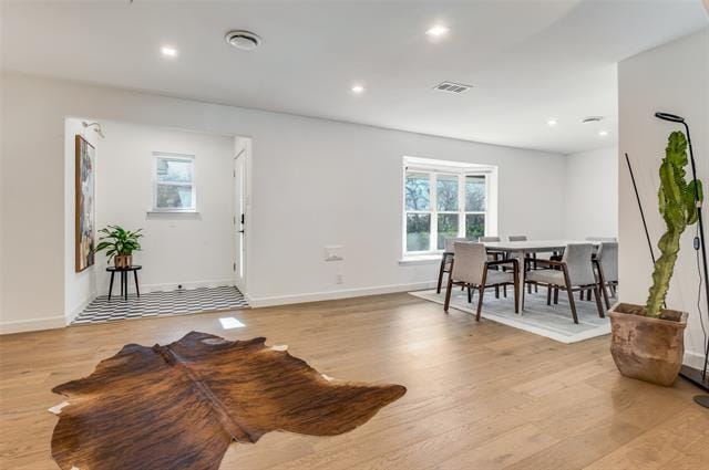 Building Photo - 2855 W 9th St