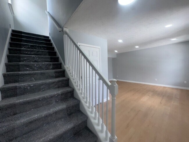 Building Photo - Newly Renovated 3BR/2BA Single-Family Home with Garage – Cleveland